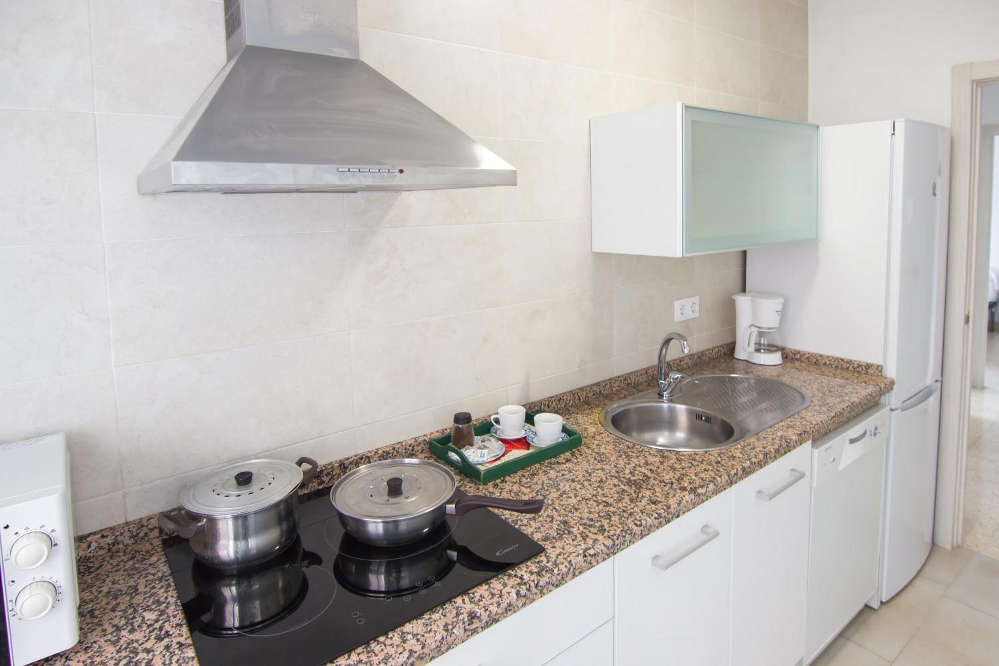 Rentalsevilla Plaza Del Zurraque — Photos 1